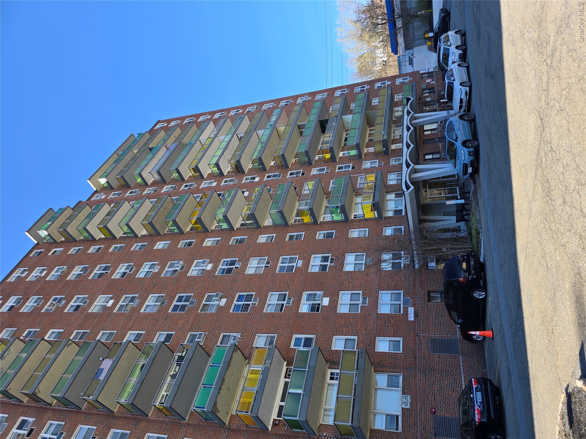 1841 Central Park Avenue 16j Property Photo 2