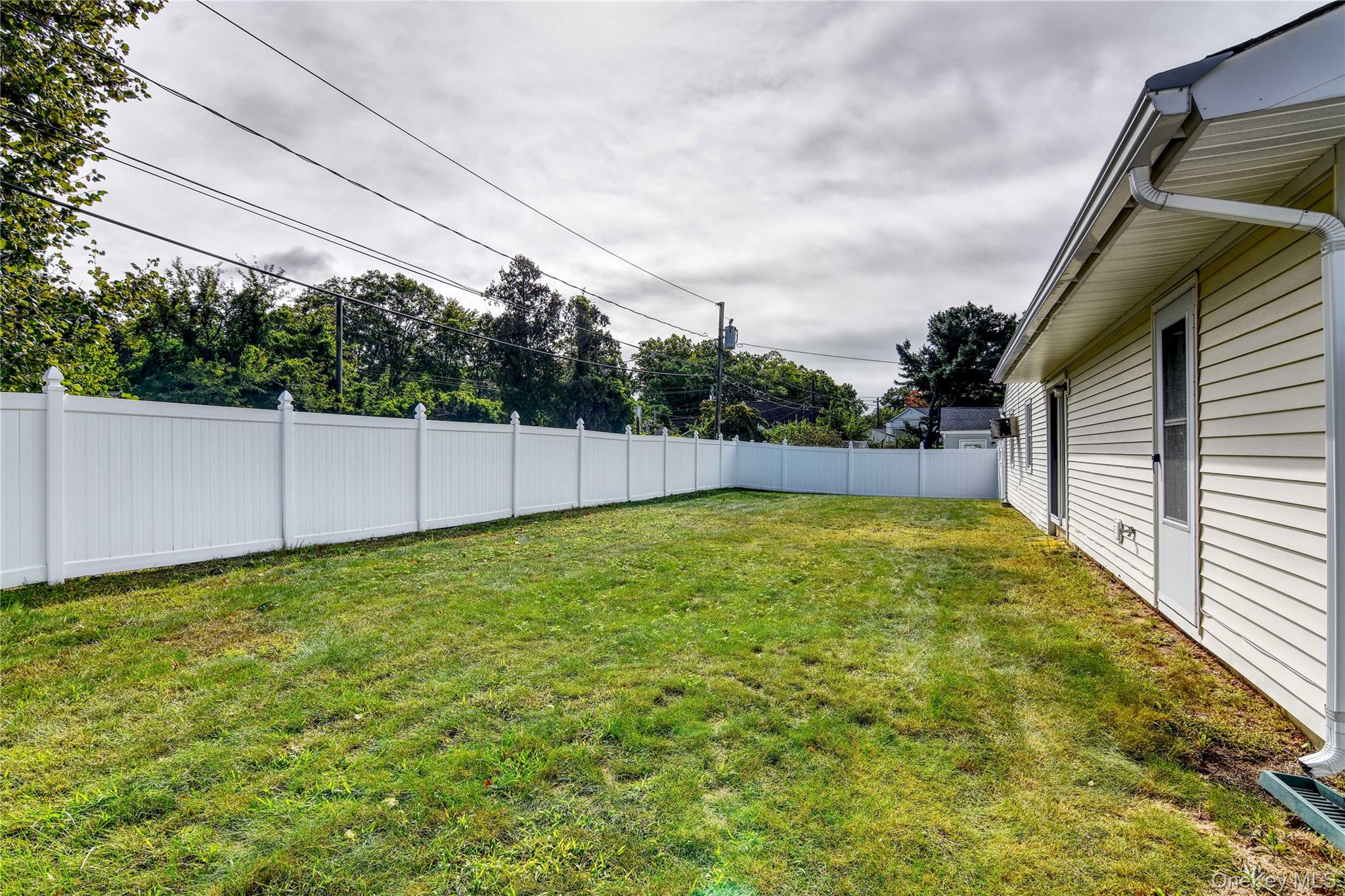 7 Tinder Lane Property Photo 30