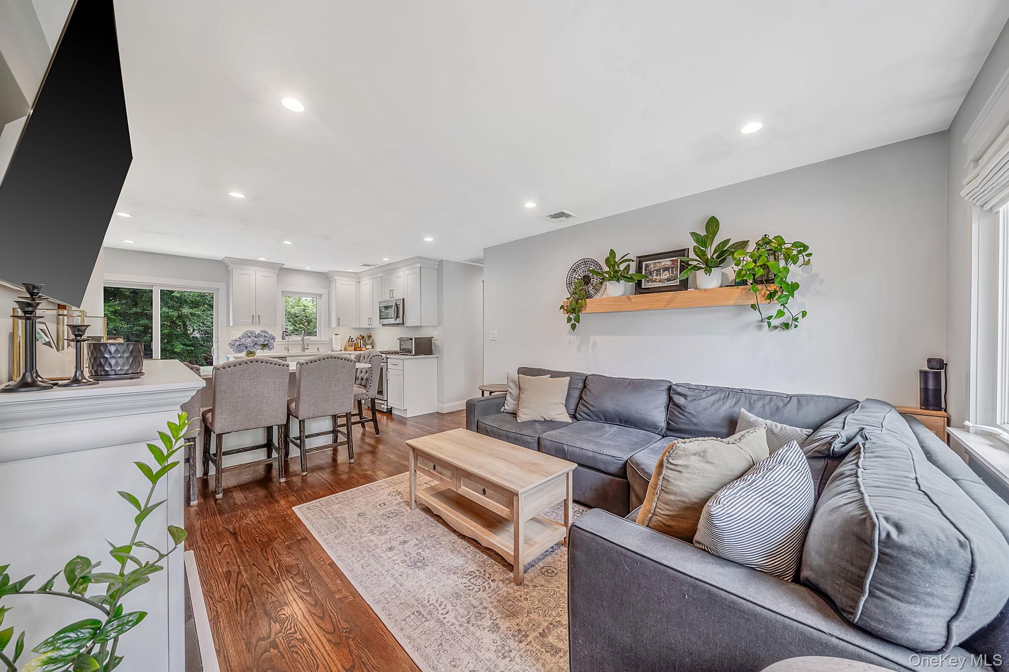 8 Gedney Avenue Property Photo 2