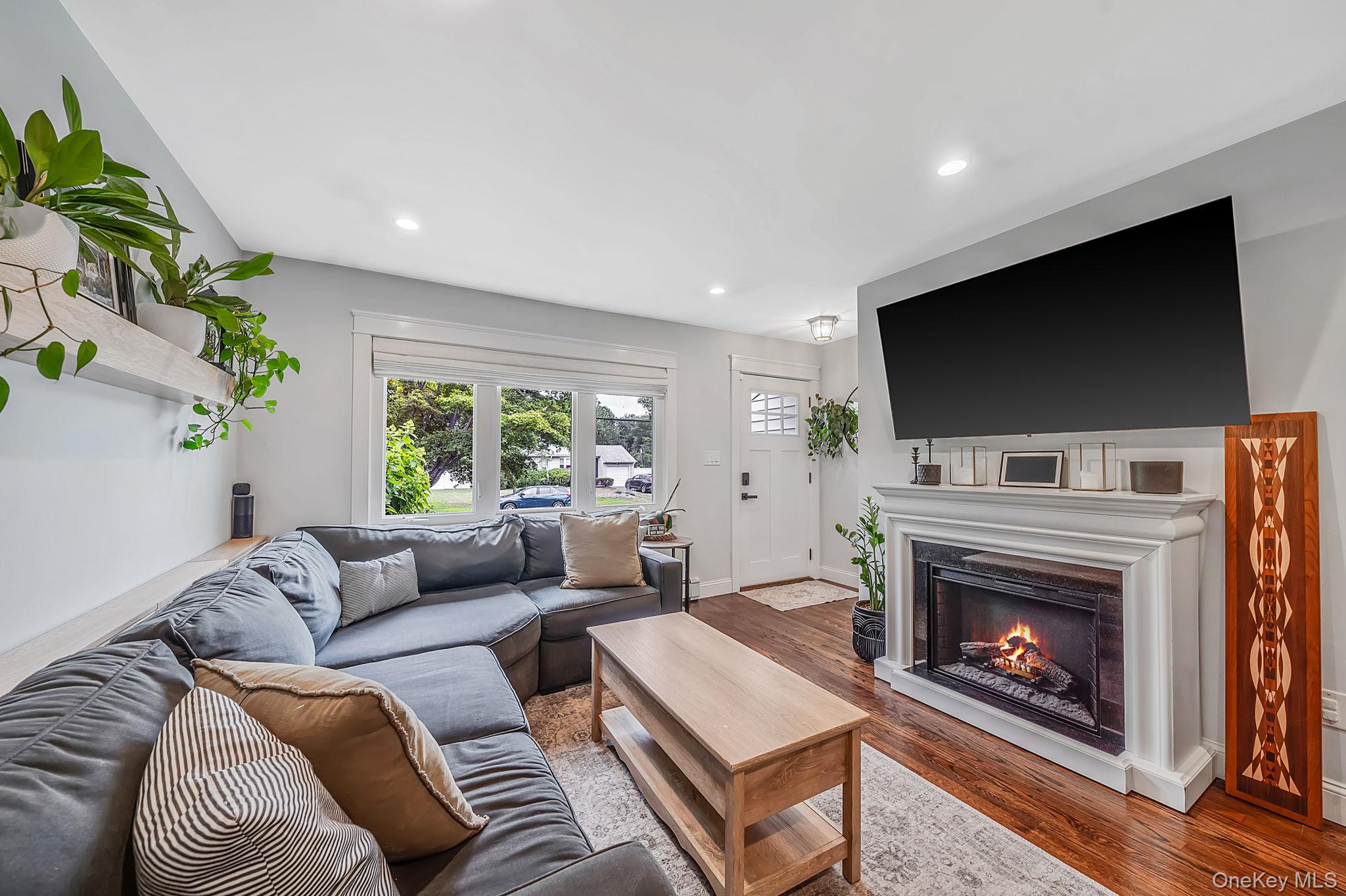8 Gedney Avenue Property Photo 3