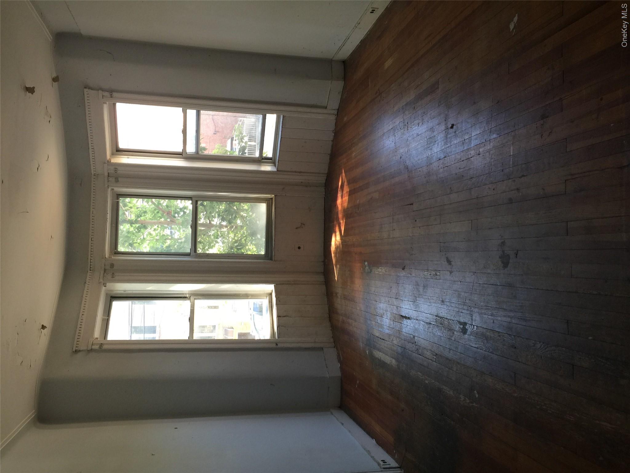 1051 71st Street Property Photo 3