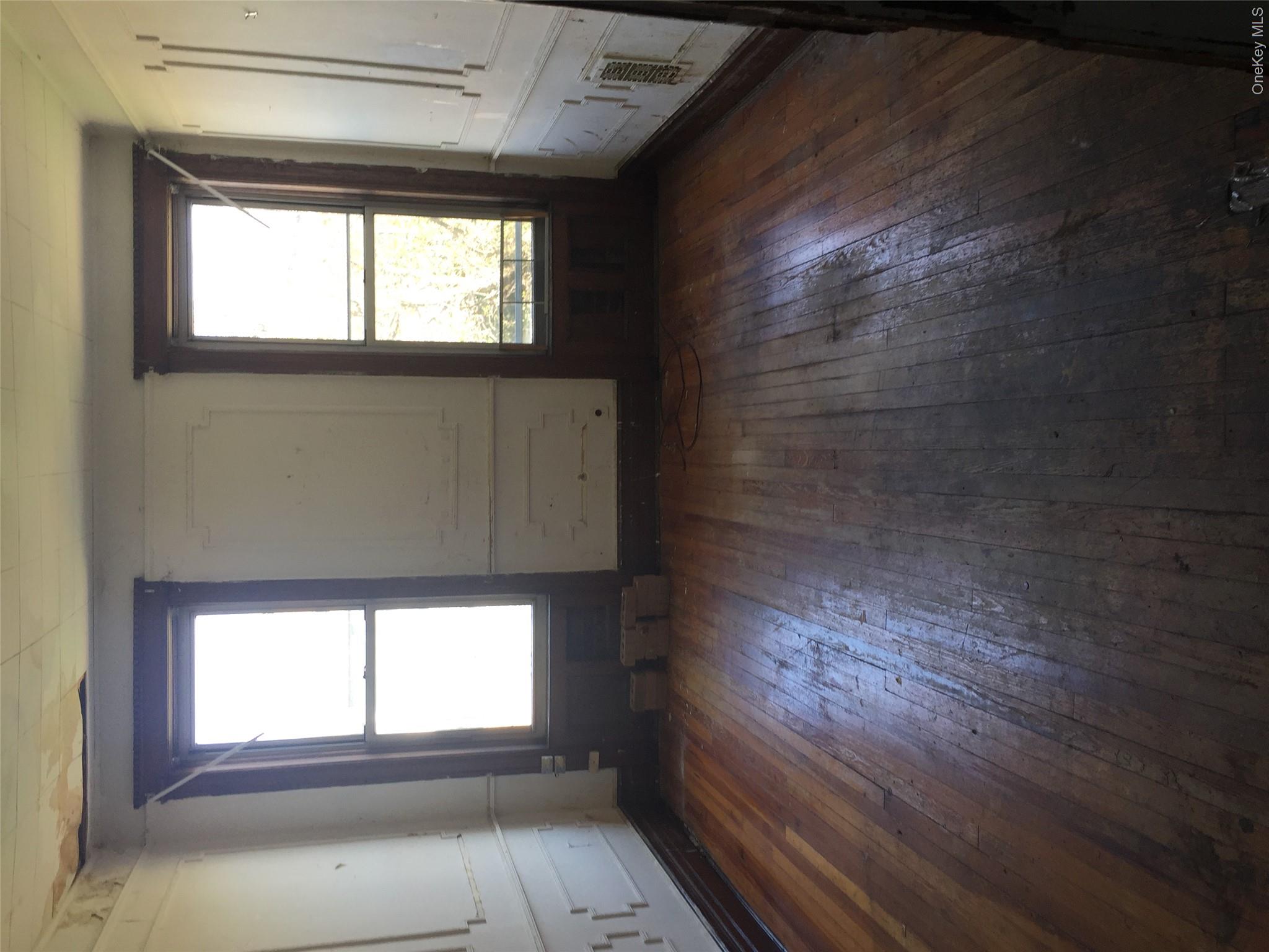 1051 71st Street Property Photo 8