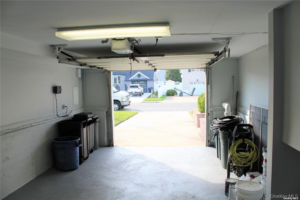 240 Lincoln Avenue Property Photo 17