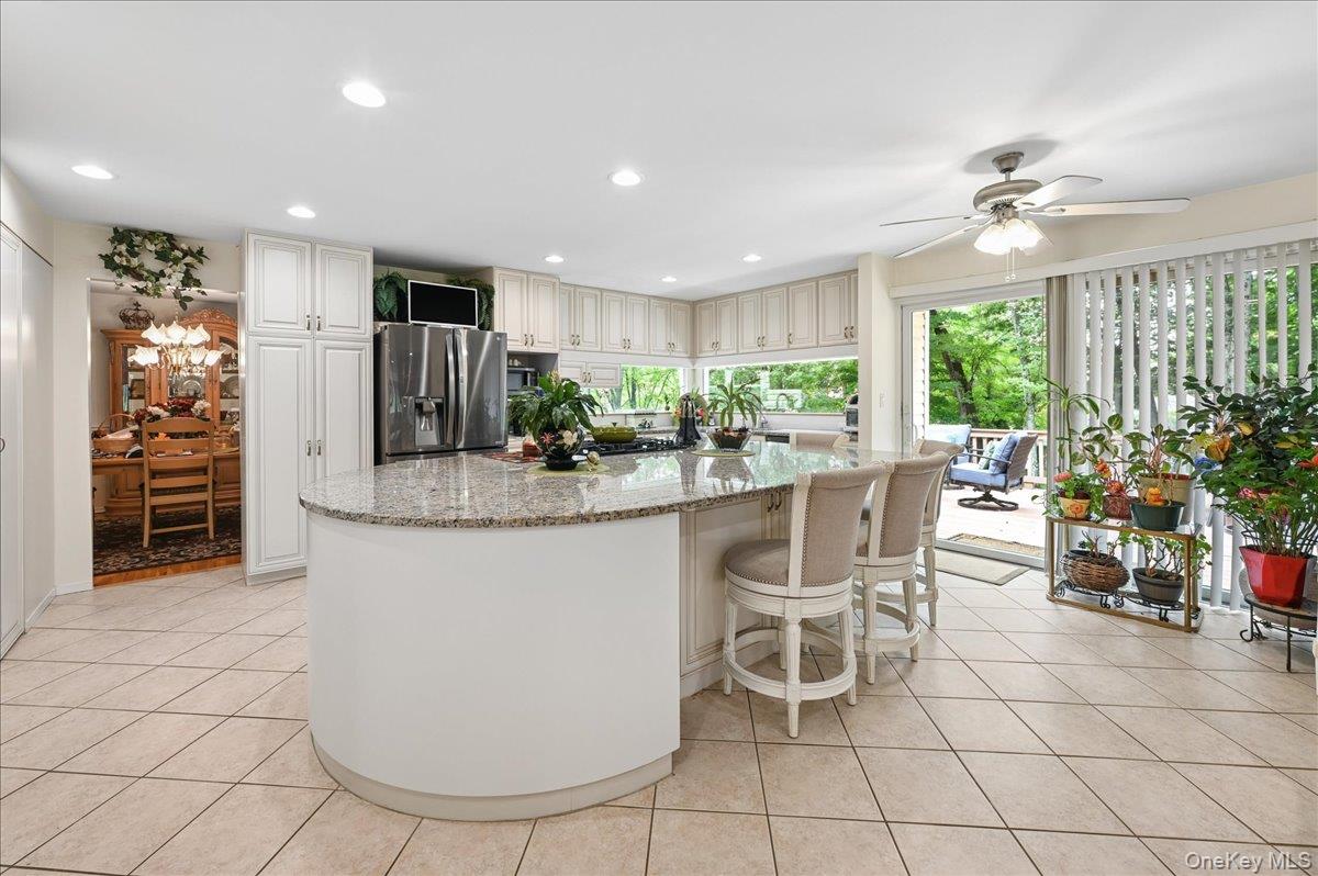 12 Berkshire Drive Property Photo 7