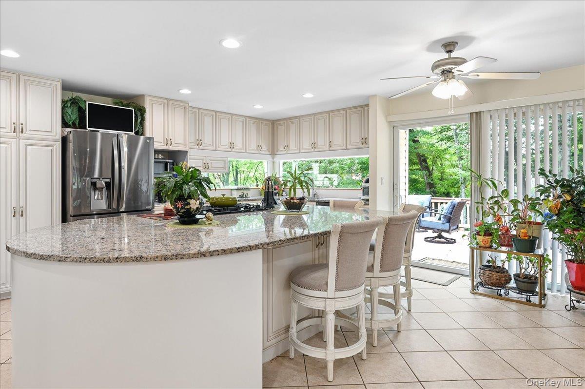 12 Berkshire Drive Property Photo 9