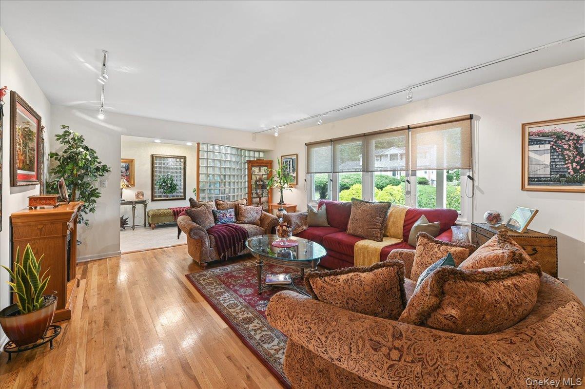 12 Berkshire Drive Property Photo 12