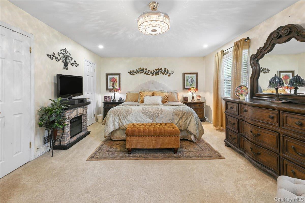 12 Berkshire Drive Property Photo 22