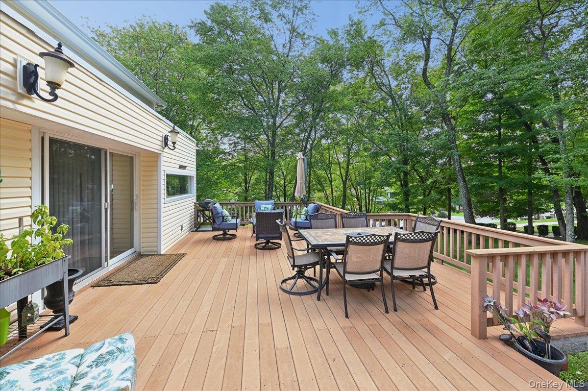 12 Berkshire Drive Property Photo 34