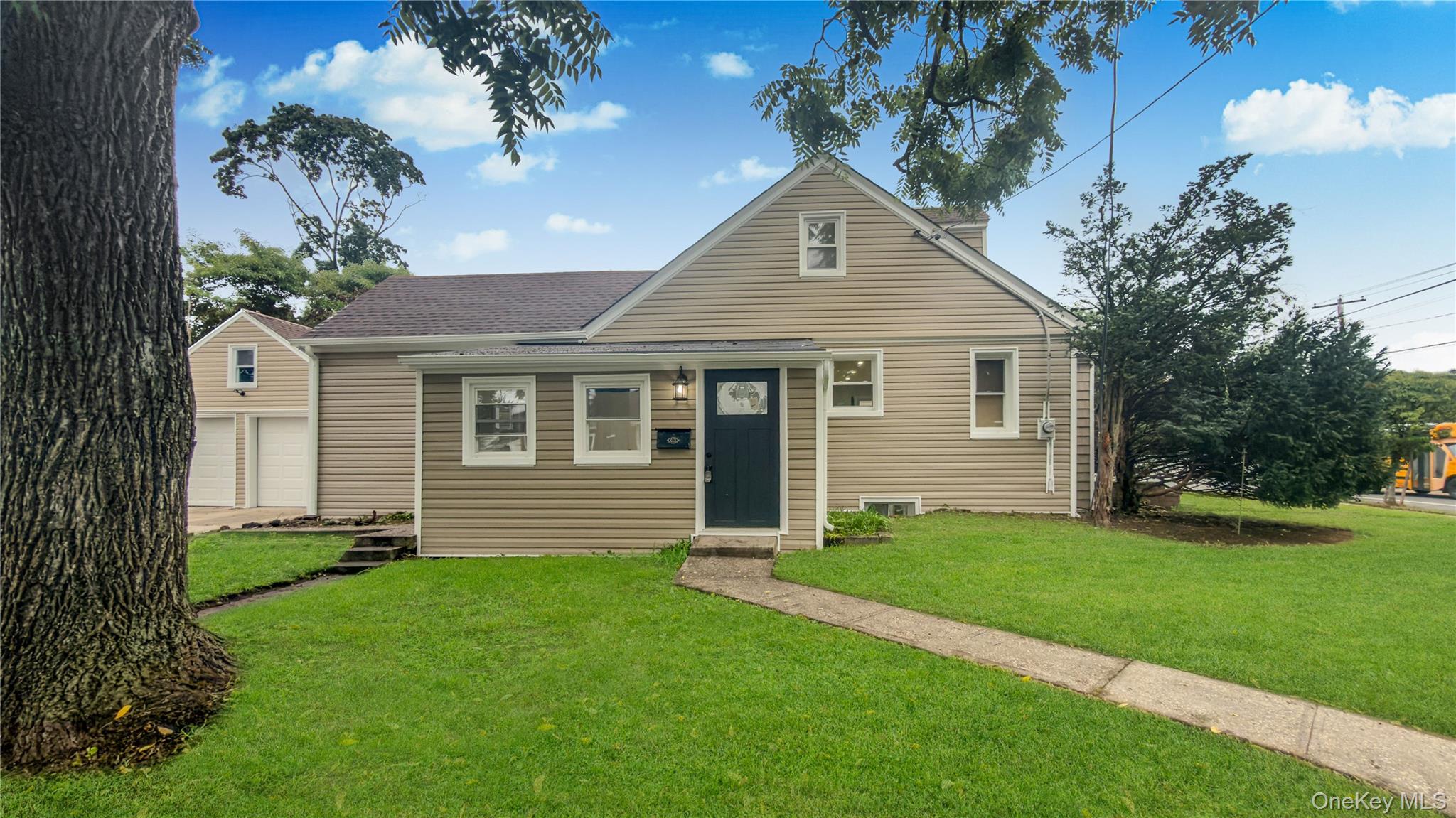 1180 Woodfield Road Property Photo 5