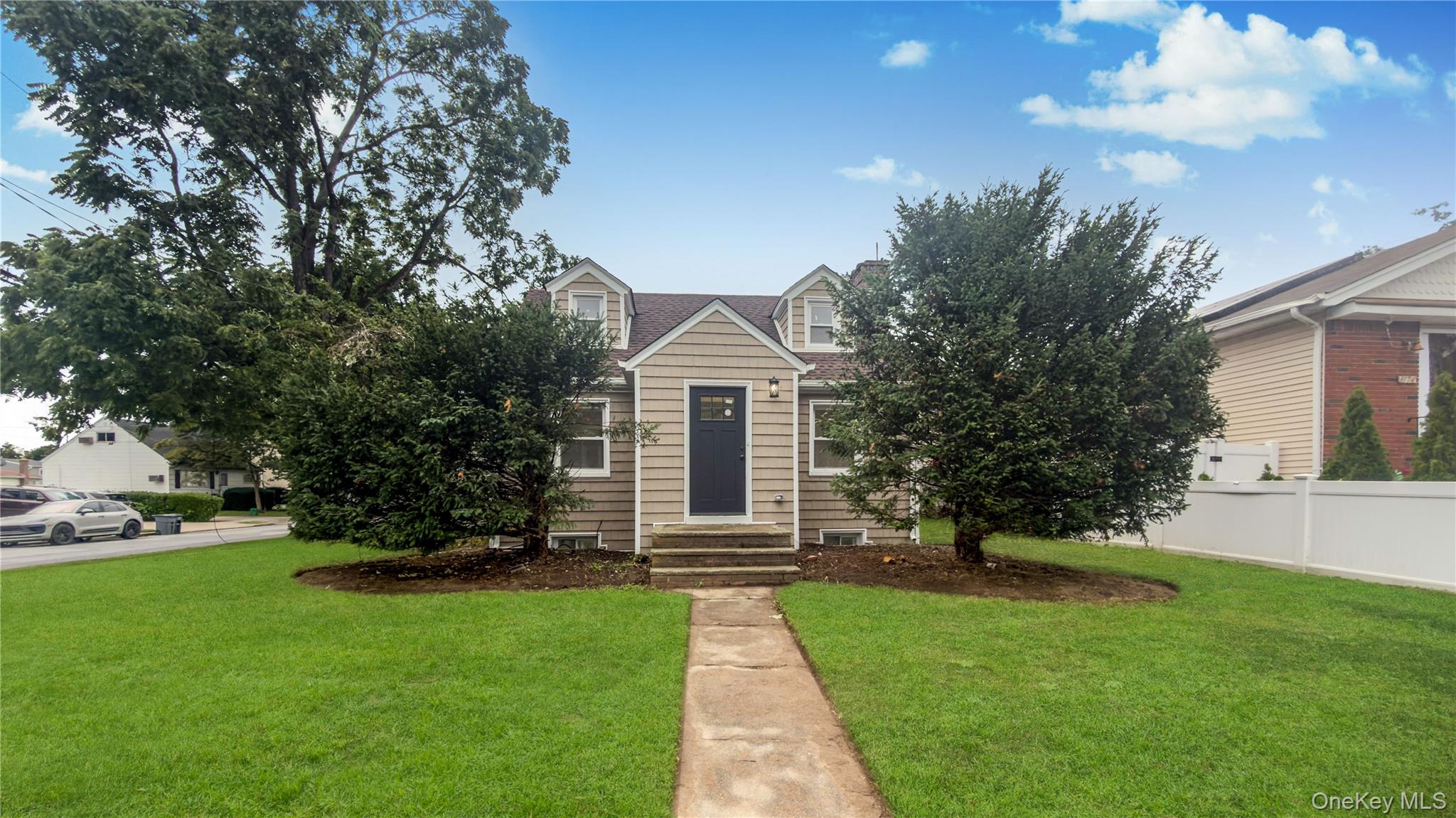 1180 Woodfield Road Property Photo 7