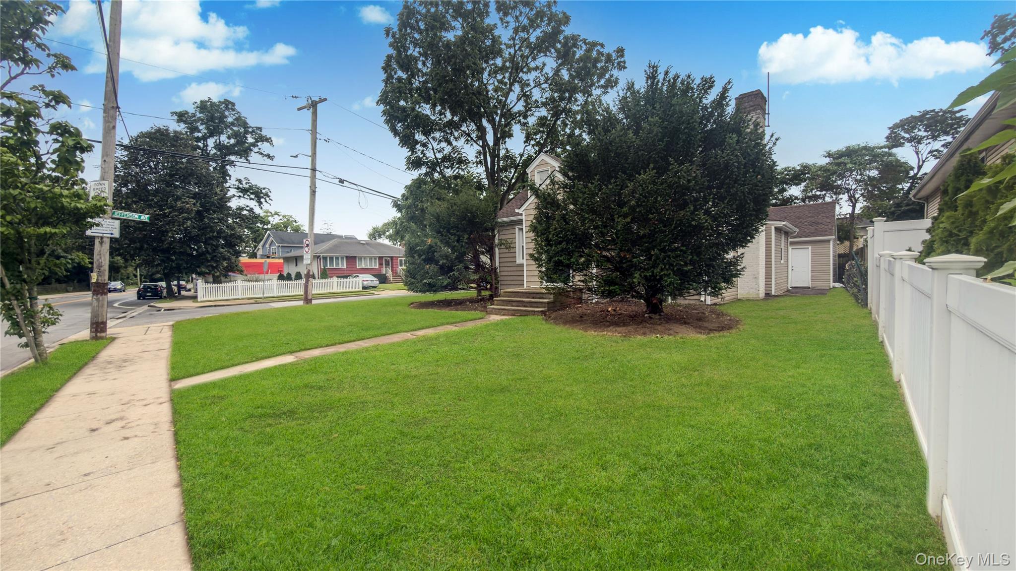 1180 Woodfield Road Property Photo 8