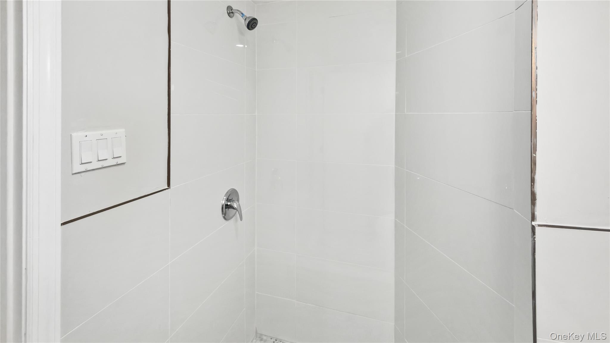 1180 Woodfield Road Property Photo 26