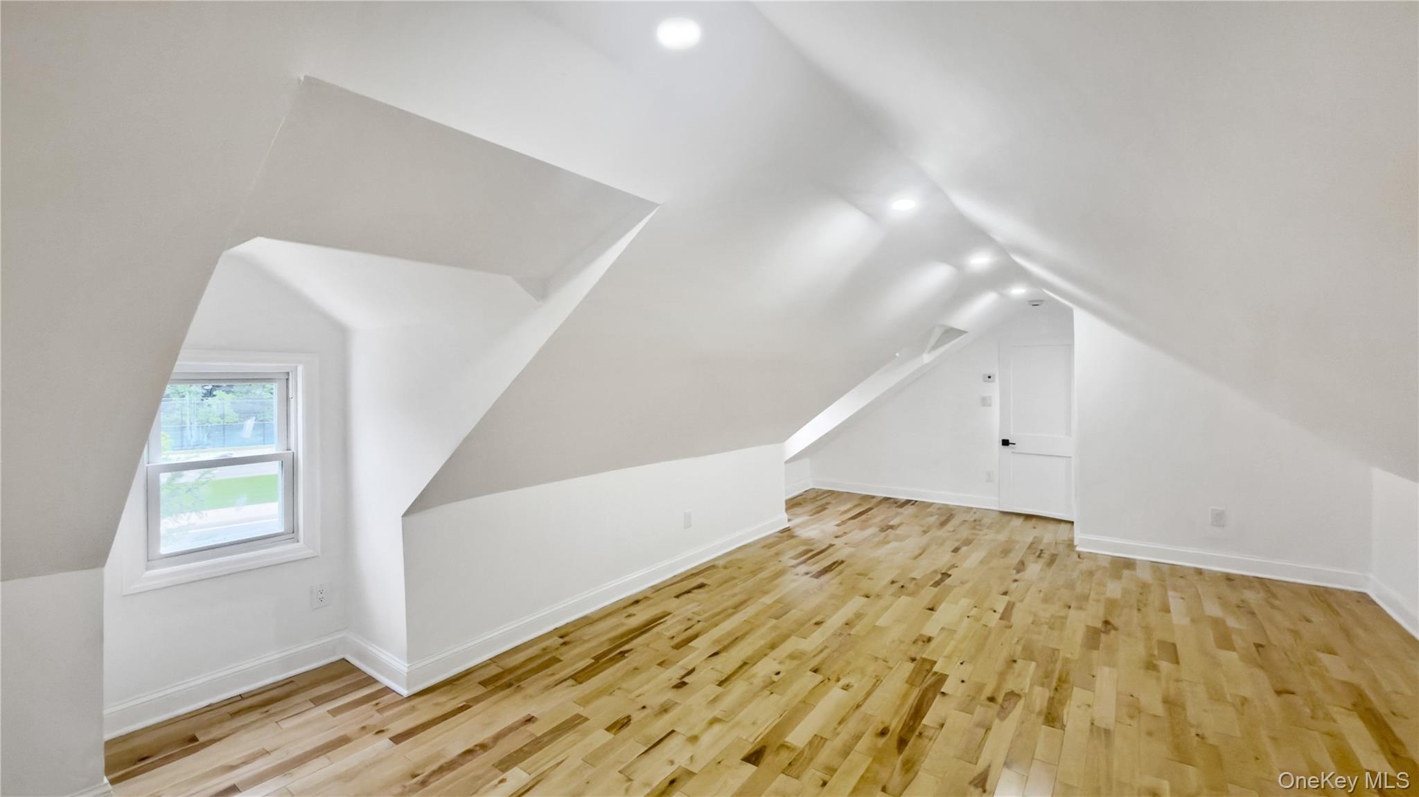 1180 Woodfield Road Property Photo 38