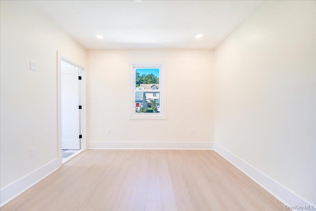 11 Maple Street Property Photo 7