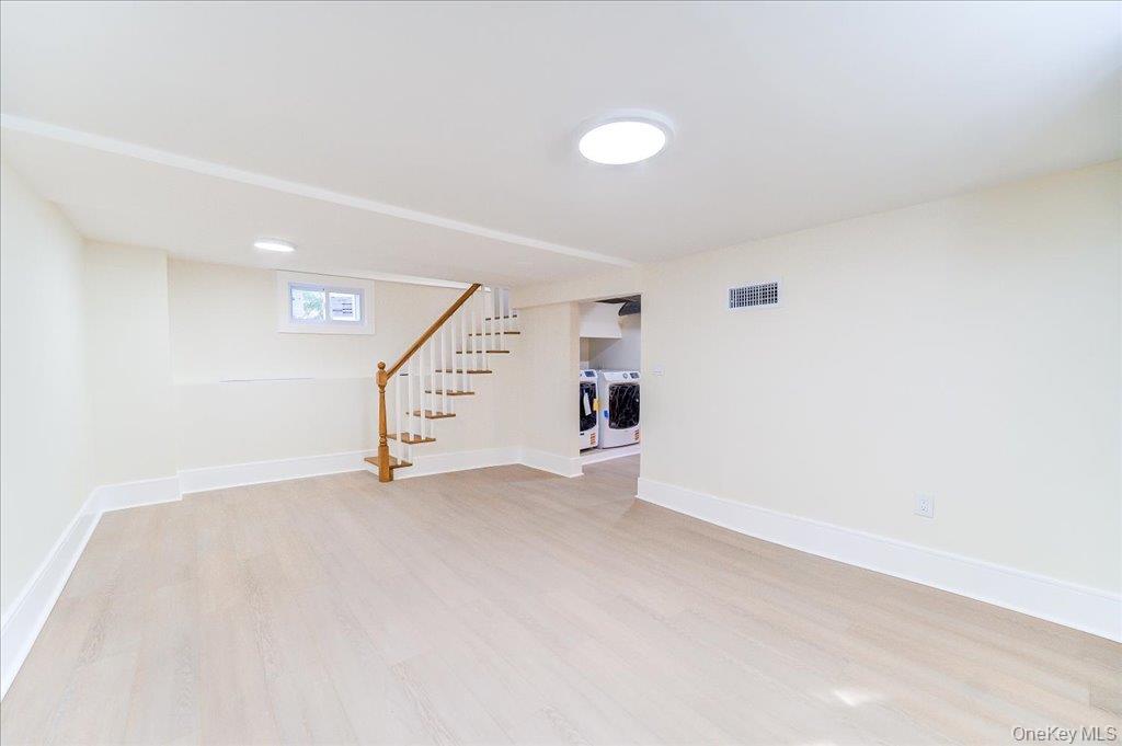 11 Maple Street Property Photo 16