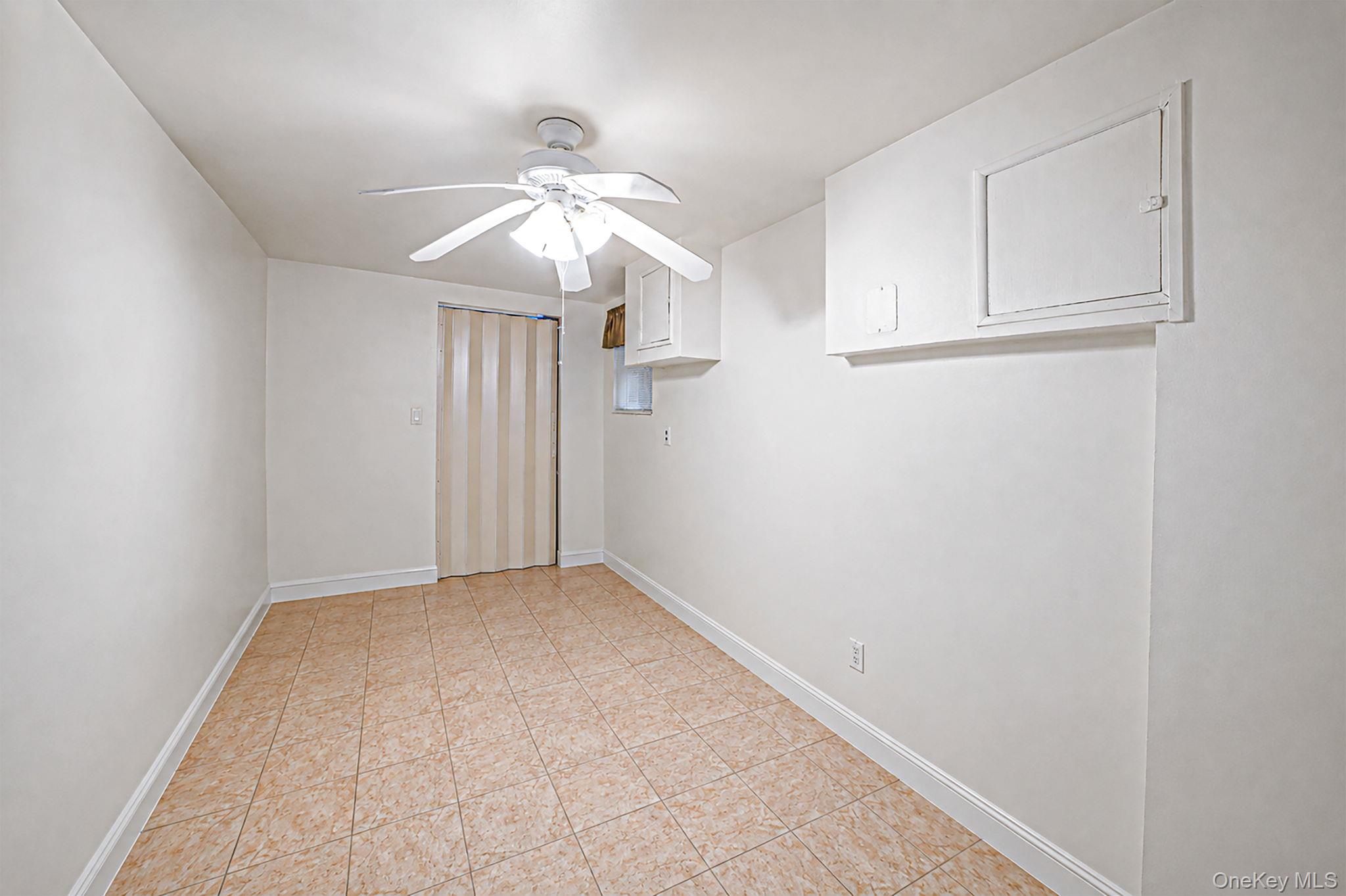 1610 Paulding Avenue Property Photo 31