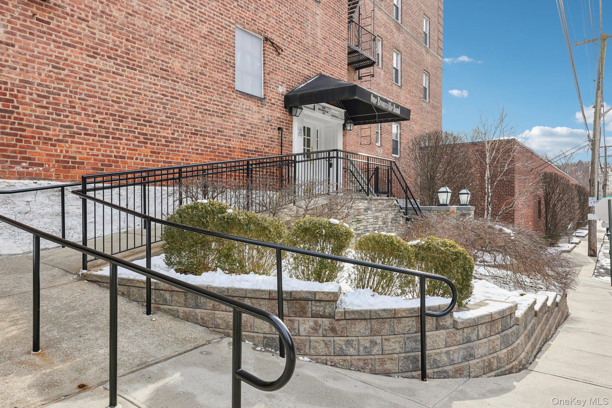 1 Bronxville Road 3S Property Photo 1