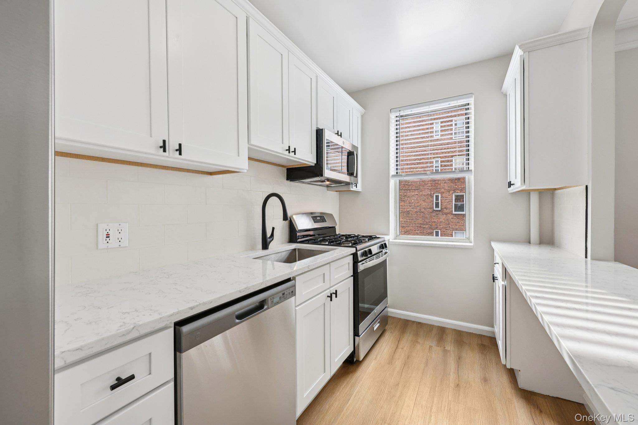 1 Bronxville Road 3s Property Photo 12