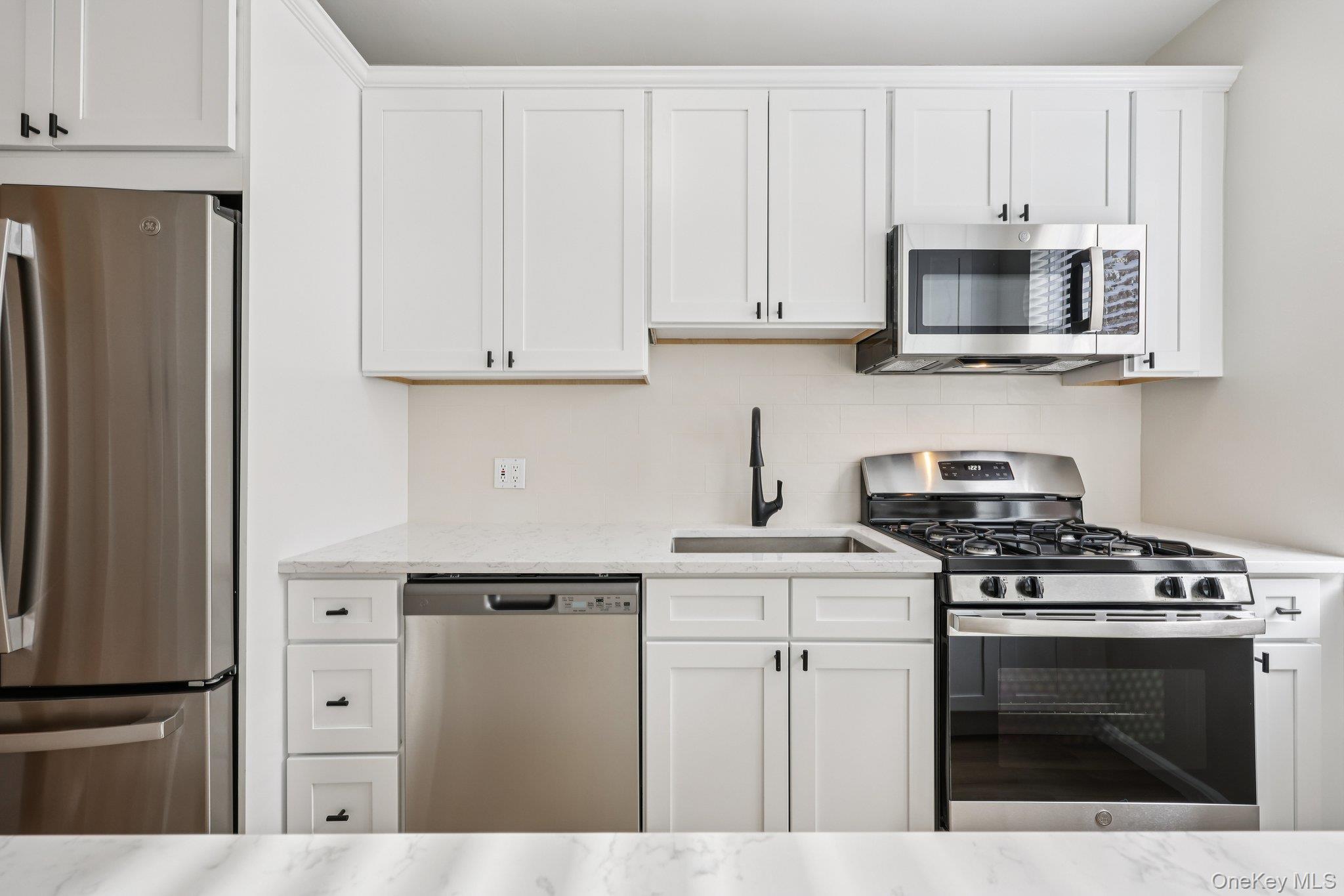 1 Bronxville Road 3s Property Photo 15