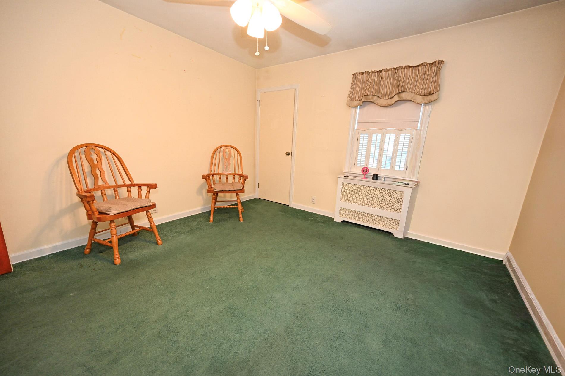 2297 Girard Place Property Photo 13