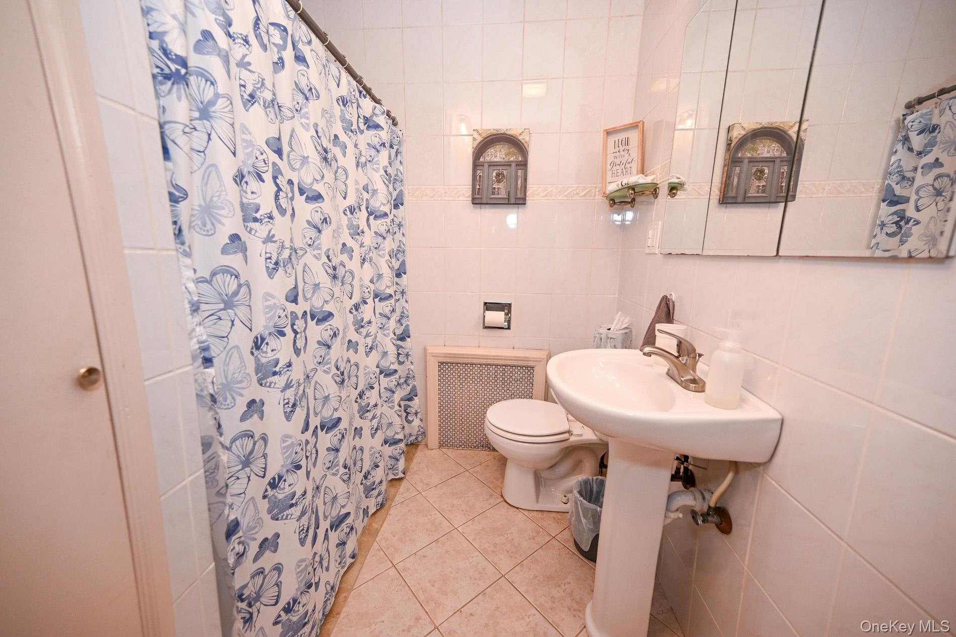2297 Girard Place Property Photo 14
