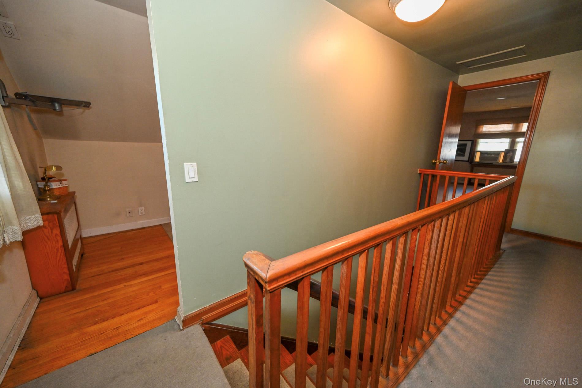 2297 Girard Place Property Photo 15