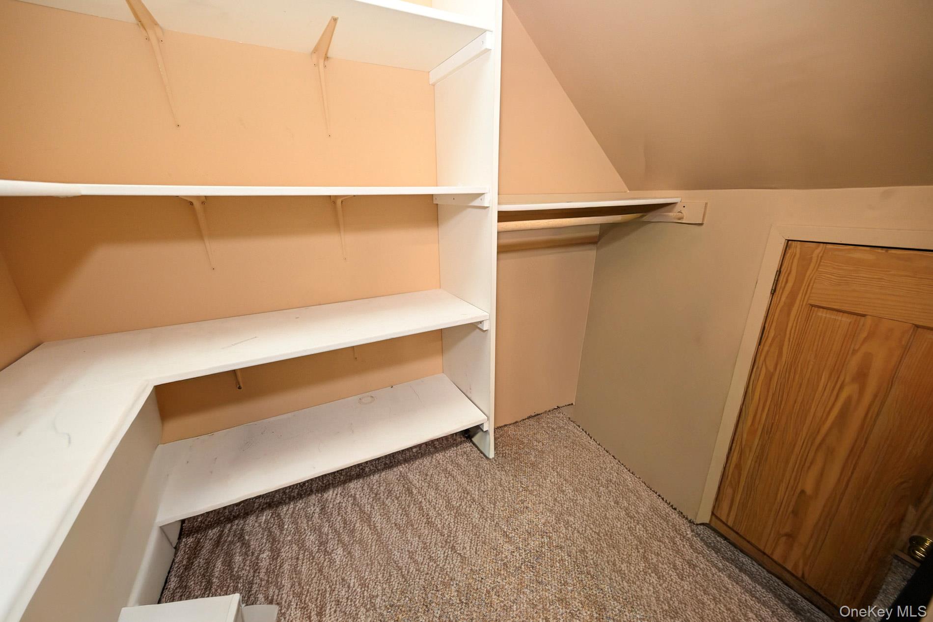 2297 Girard Place Property Photo 18