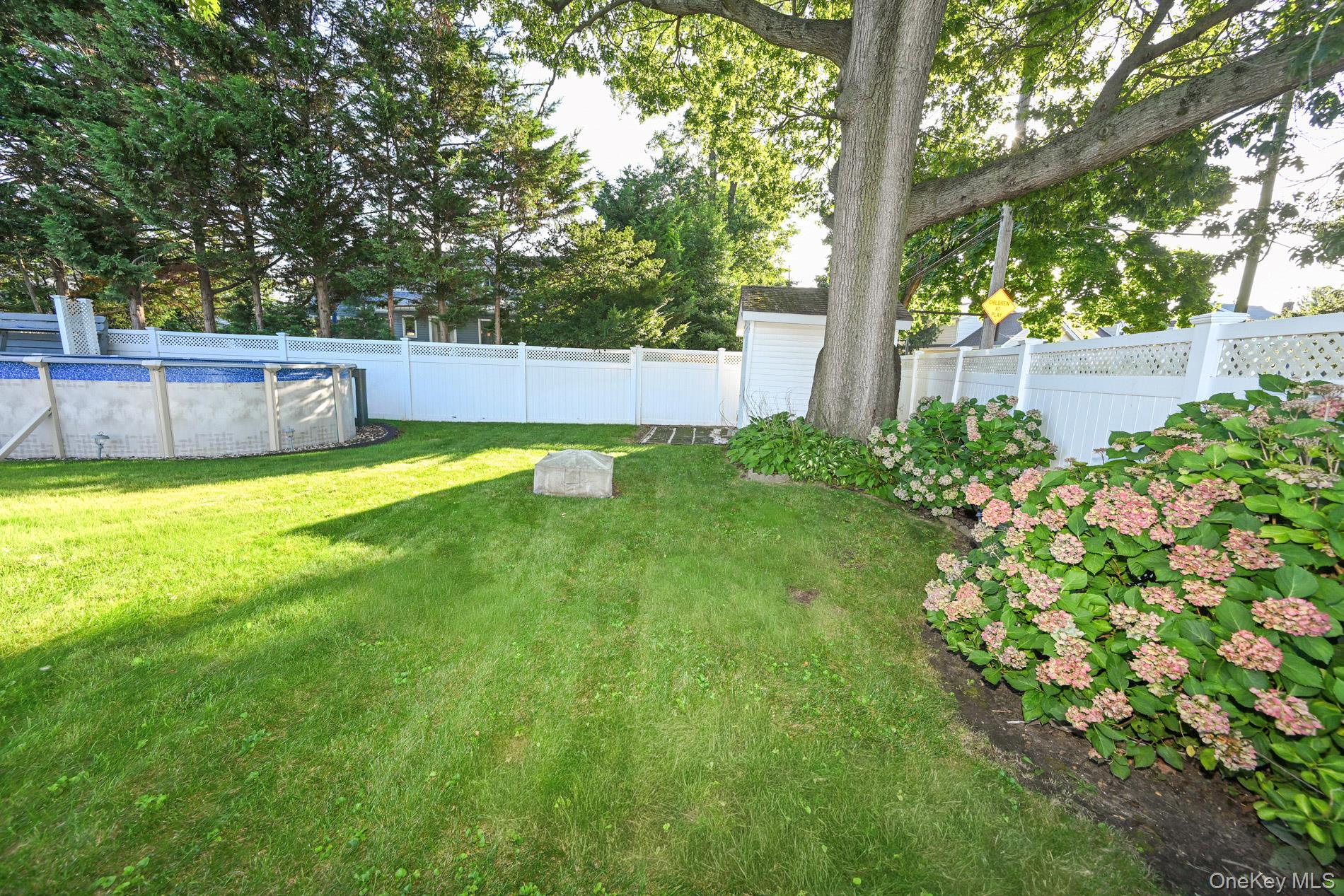 2297 Girard Place Property Photo 28