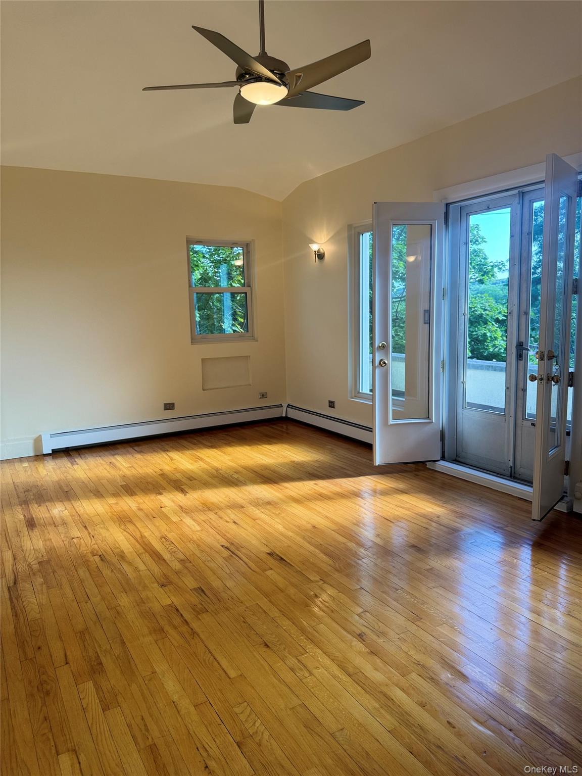 5629 Sylvan Avenue Property Photo 3