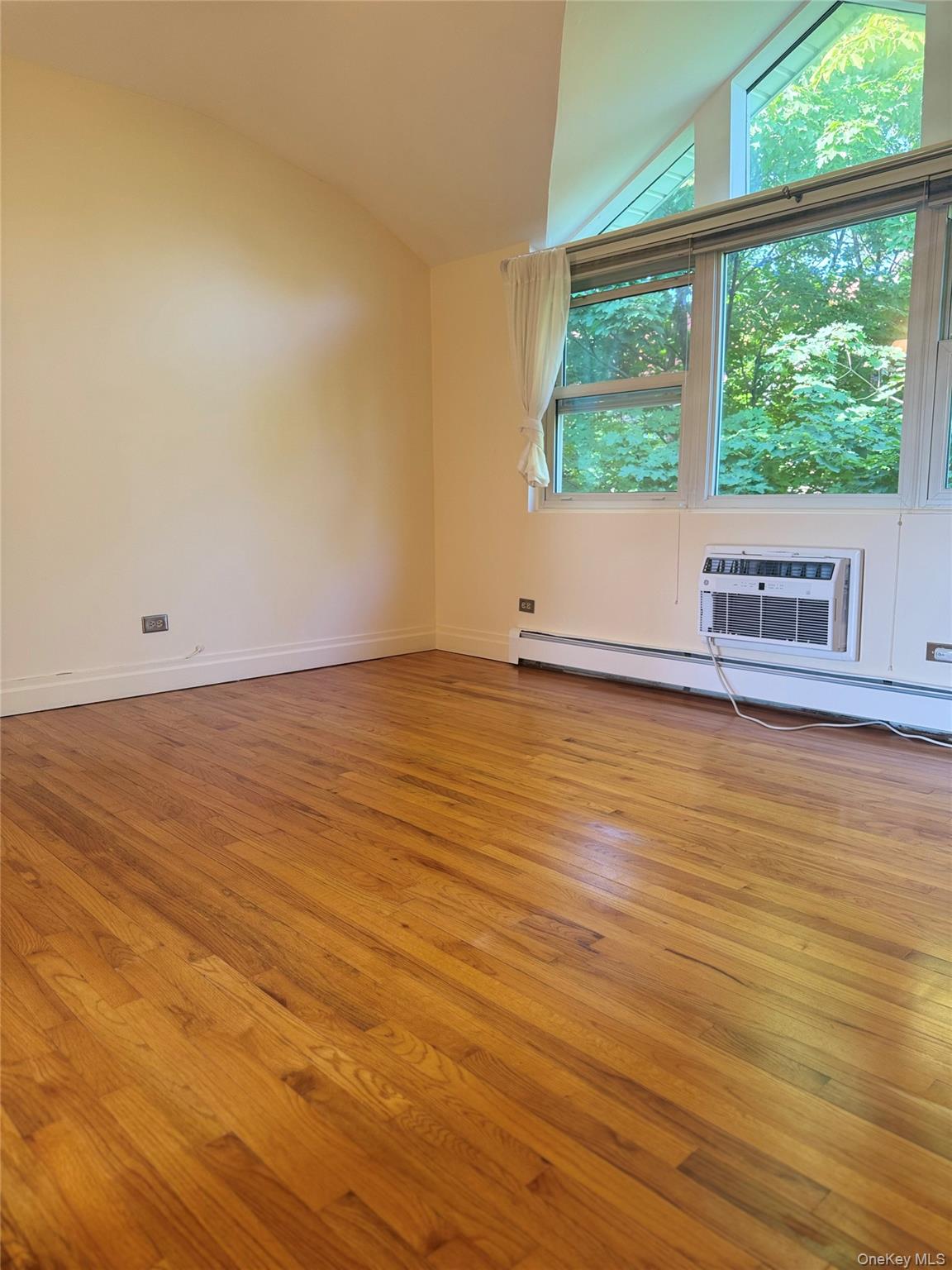 5629 Sylvan Avenue Property Photo 19