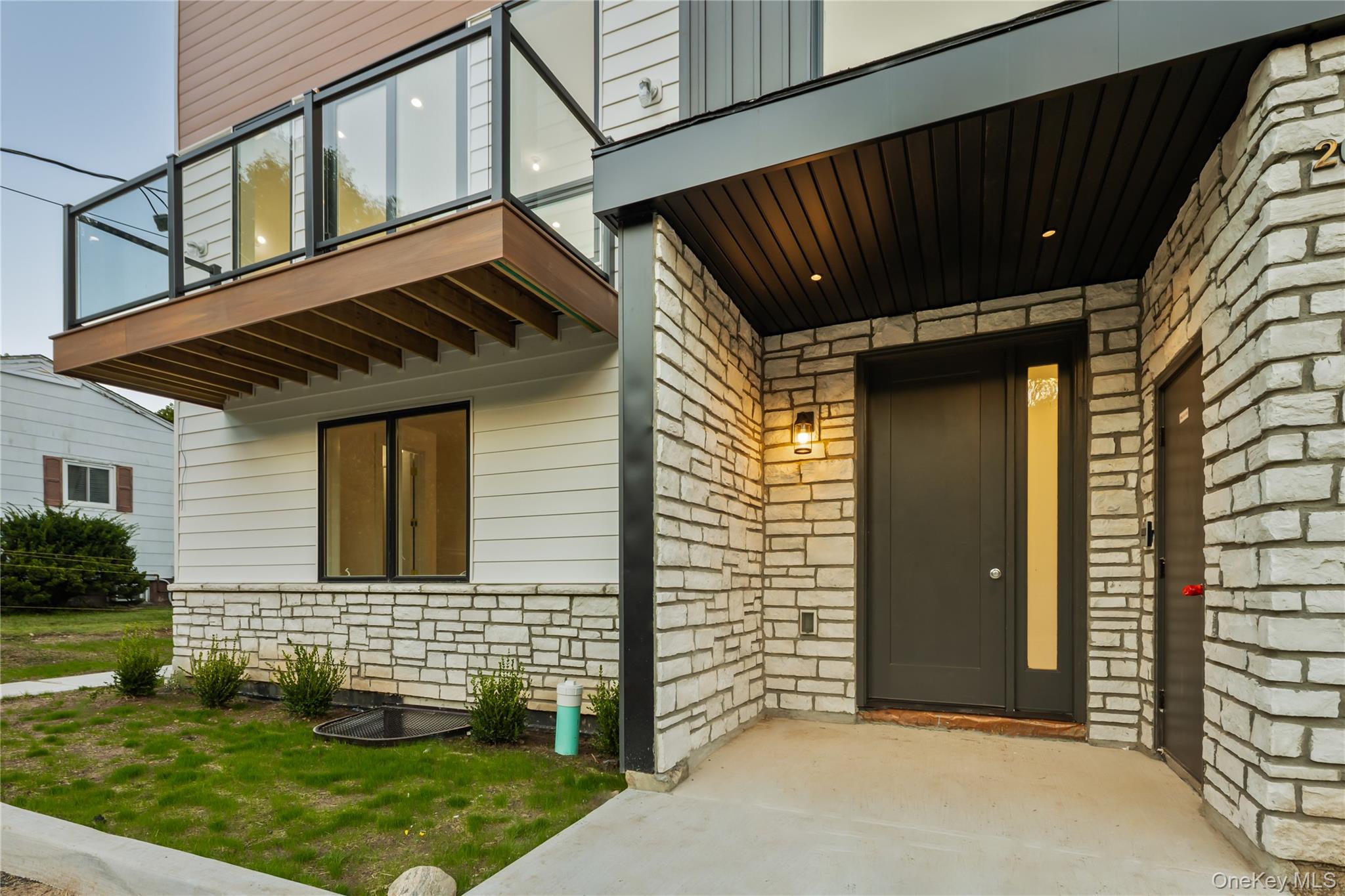 30 Northbrook Road 201 Property Photo 4
