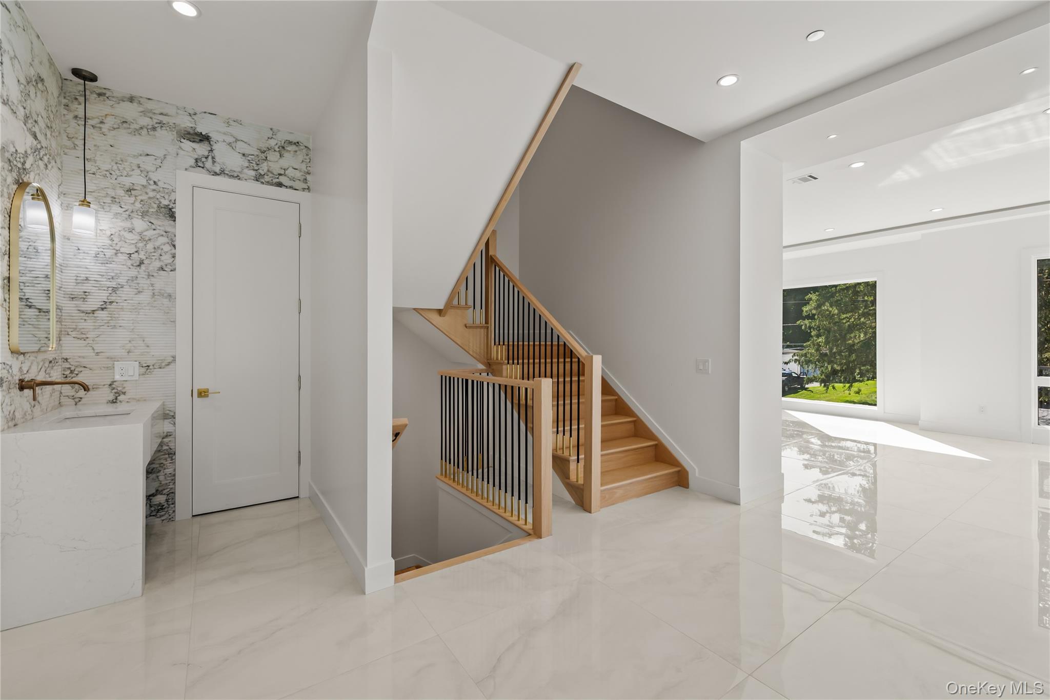 30 Northbrook Road 201 Property Photo 8