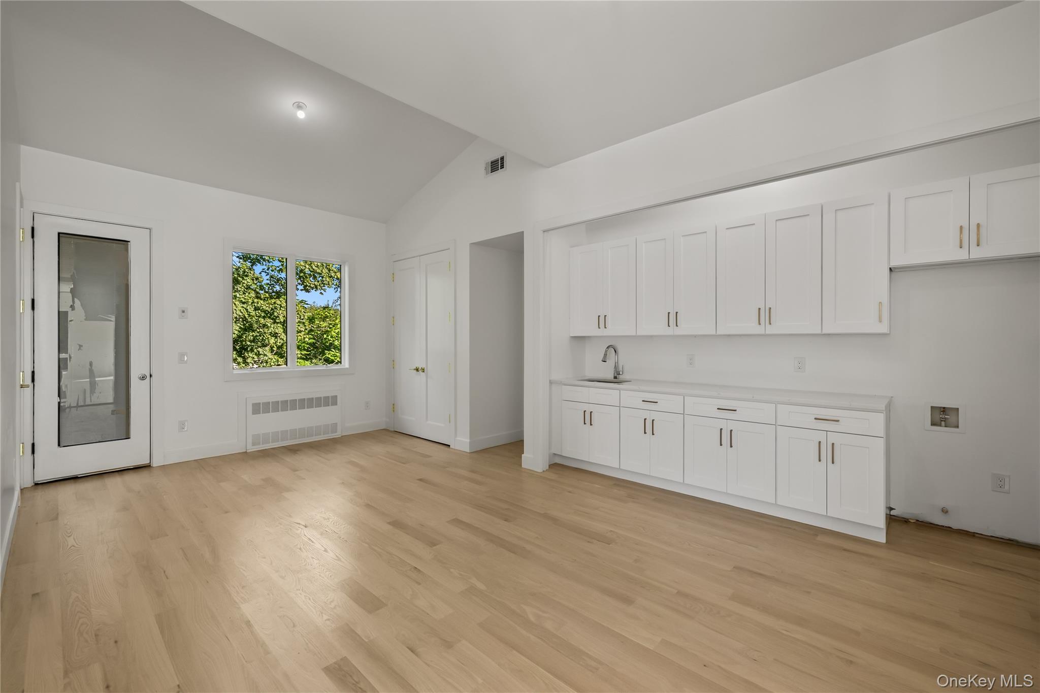 30 Northbrook Road 201 Property Photo 14