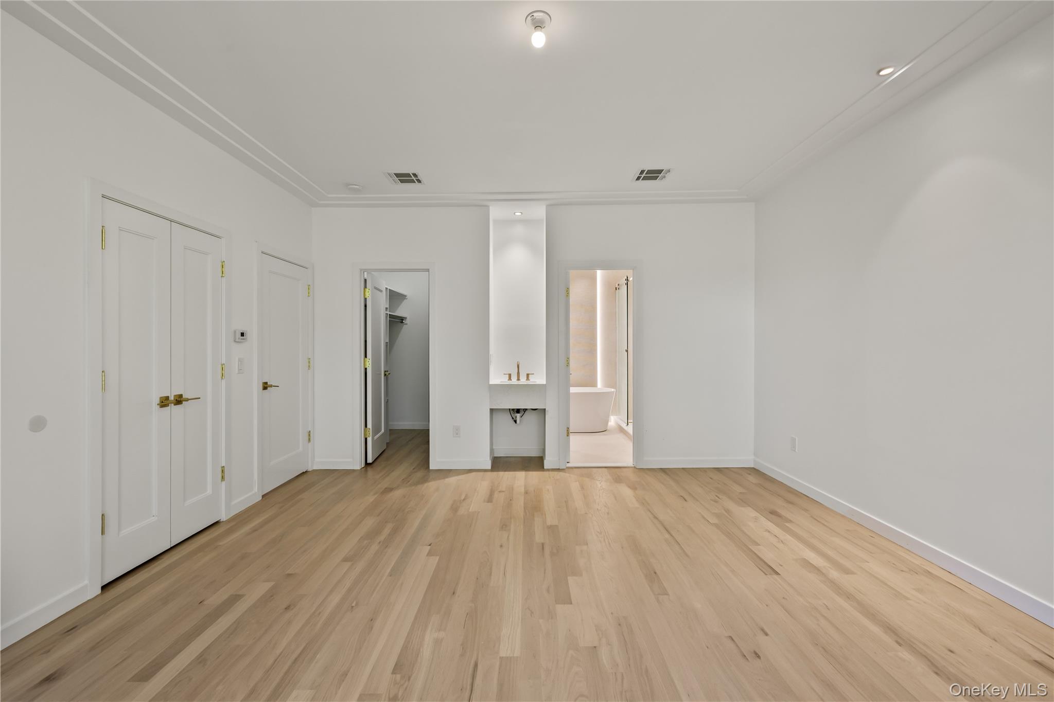 30 Northbrook Road 201 Property Photo 23