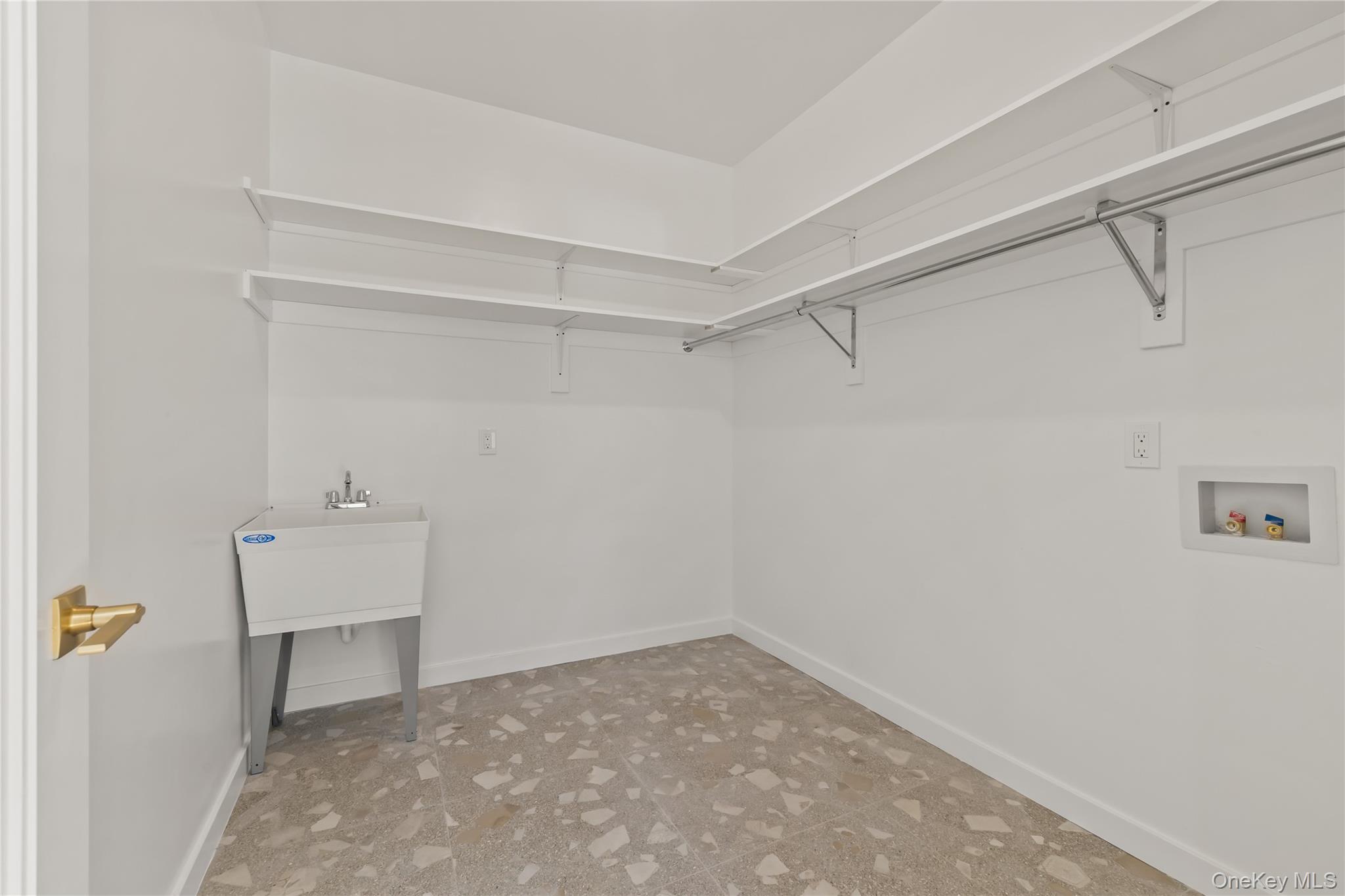30 Northbrook Road 201 Property Photo 33