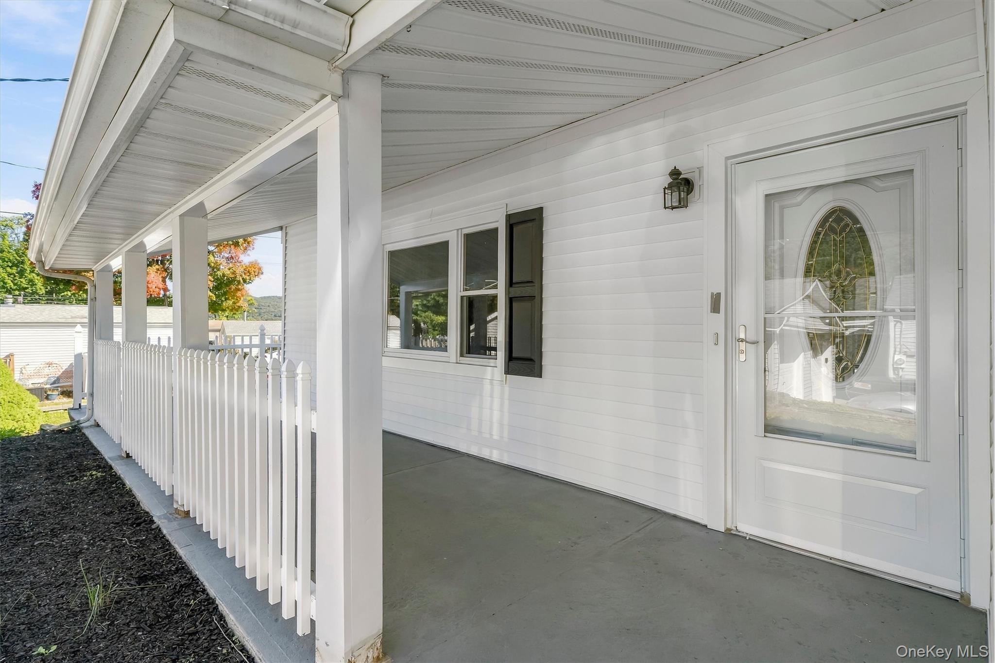 21 Rivercrest Road Property Photo 8