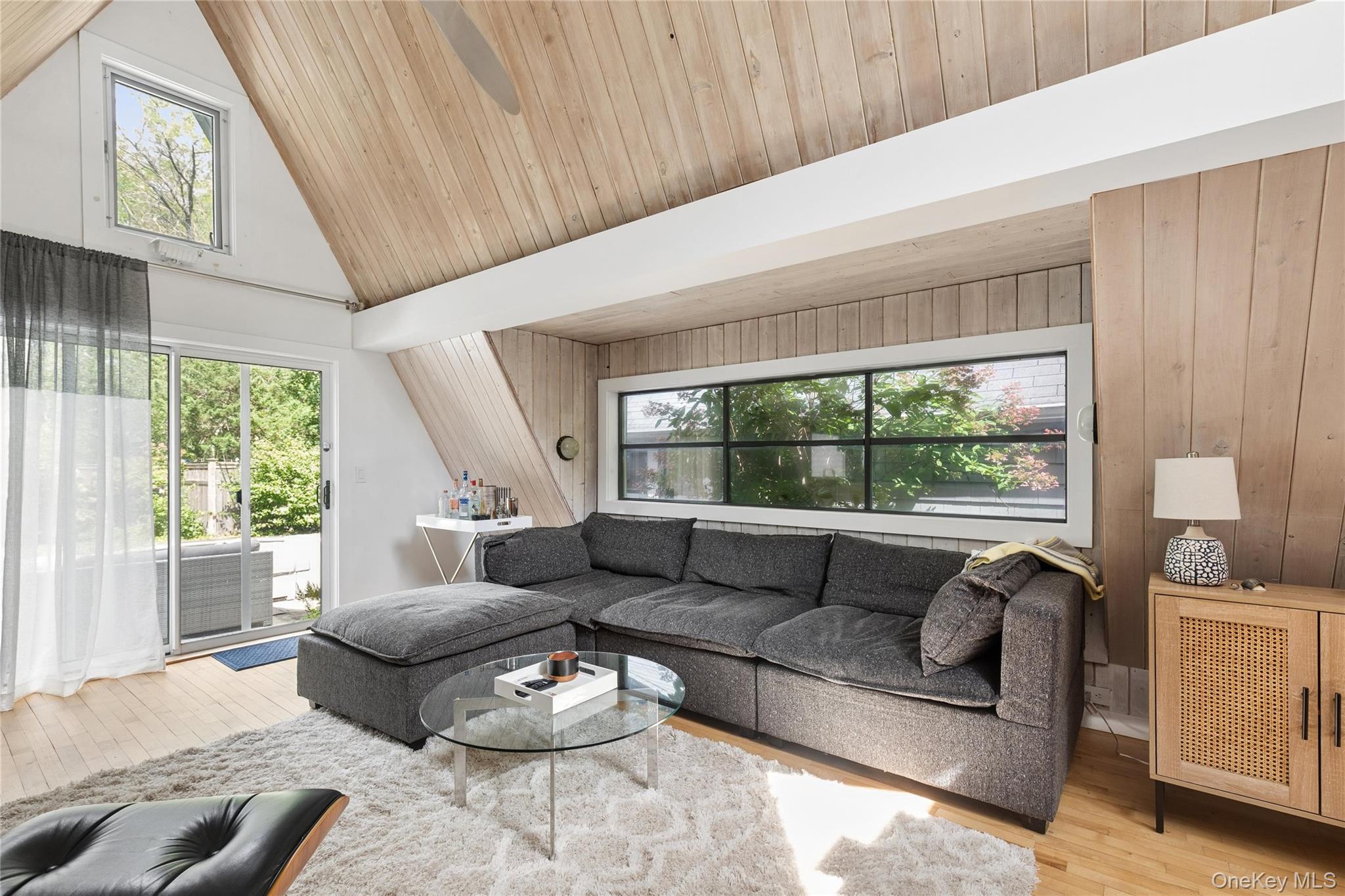 10 Oak Lane Property Photo 4