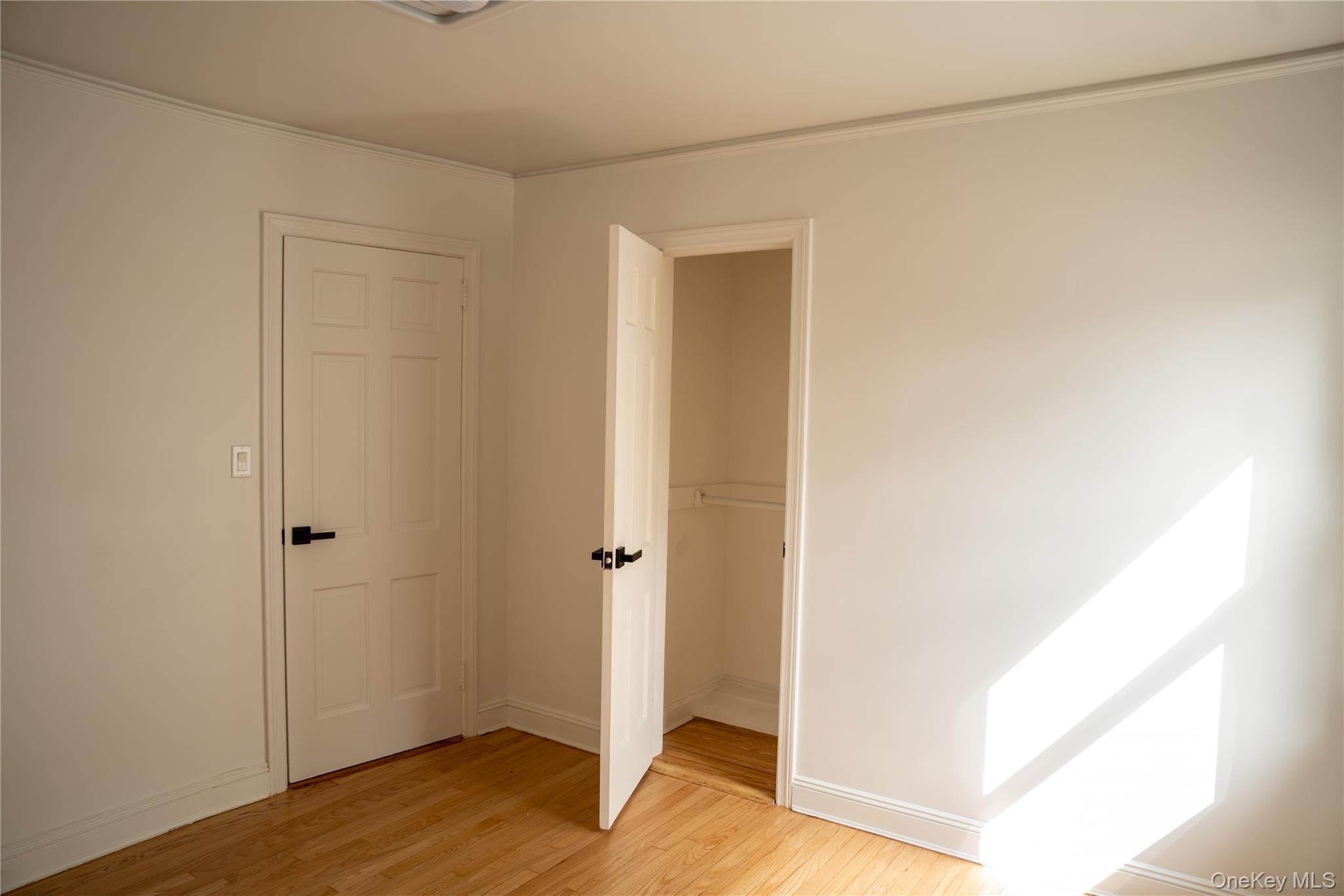 586 Stratford Road Property Photo 7