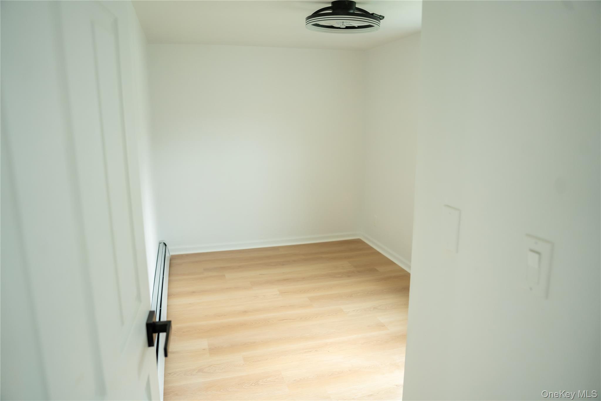 586 Stratford Road Property Photo 8