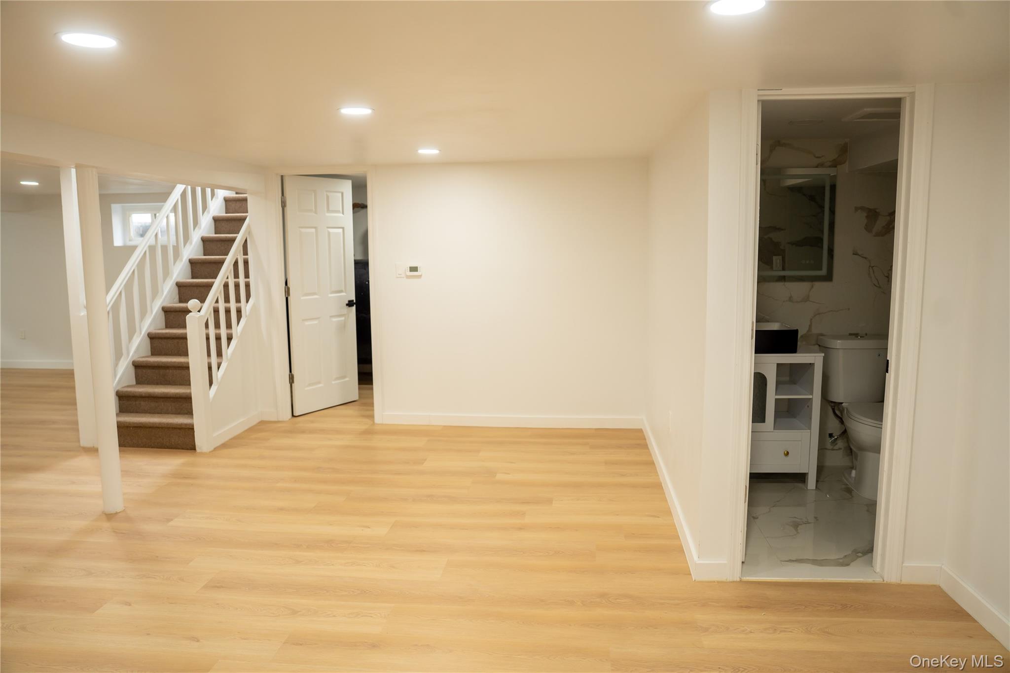586 Stratford Road Property Photo 27