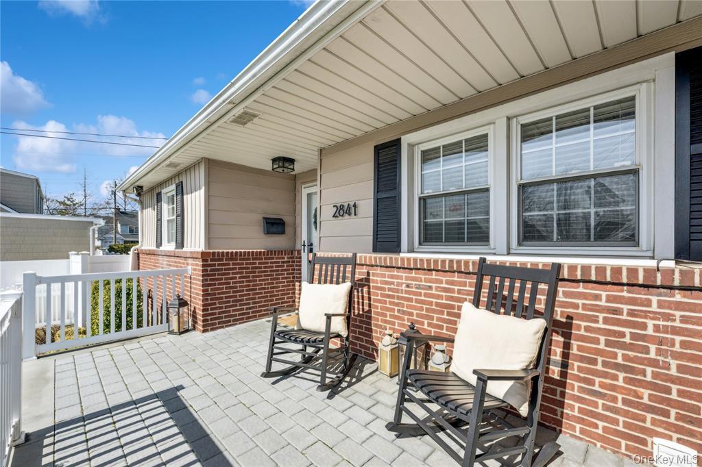 2841 Besade Court Property Photo 2