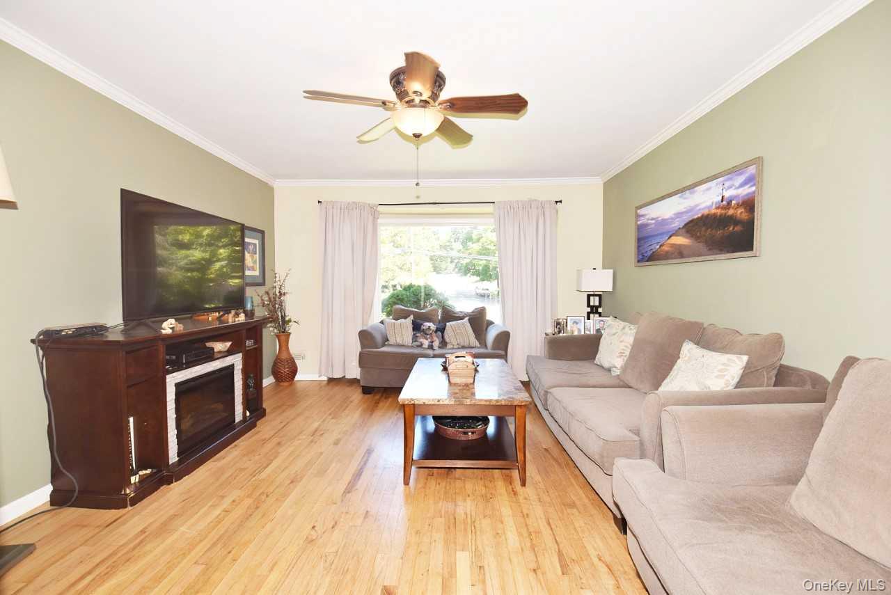 90 Cornell Drive Property Photo 3