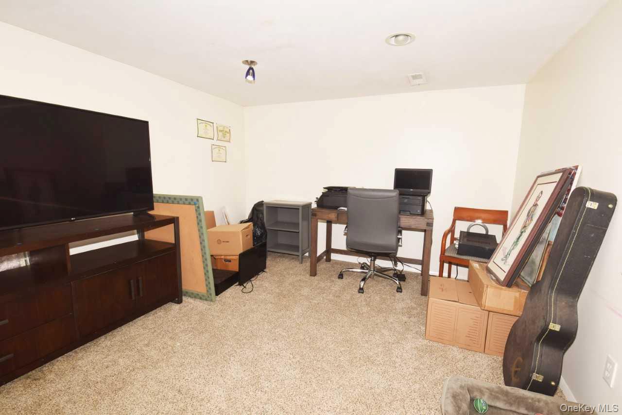 90 Cornell Drive Property Photo 17
