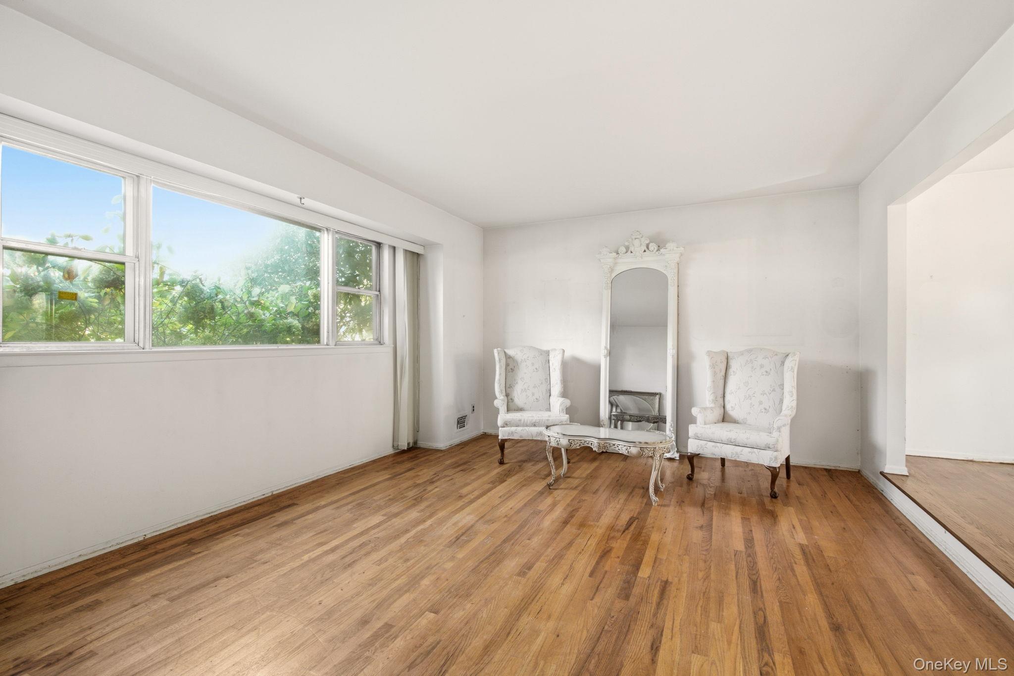 63 Lauren Avenue Property Photo 7