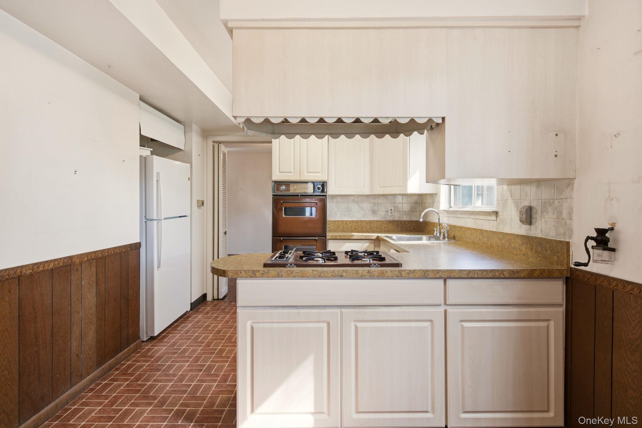 63 Lauren Avenue Property Photo 12