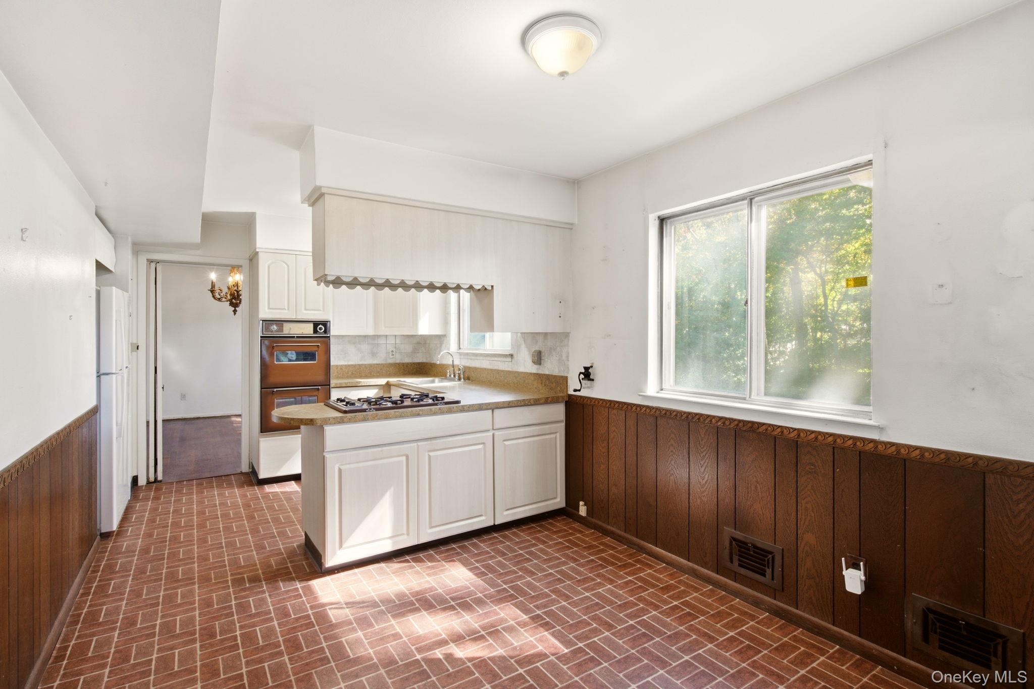 63 Lauren Avenue Property Photo 15