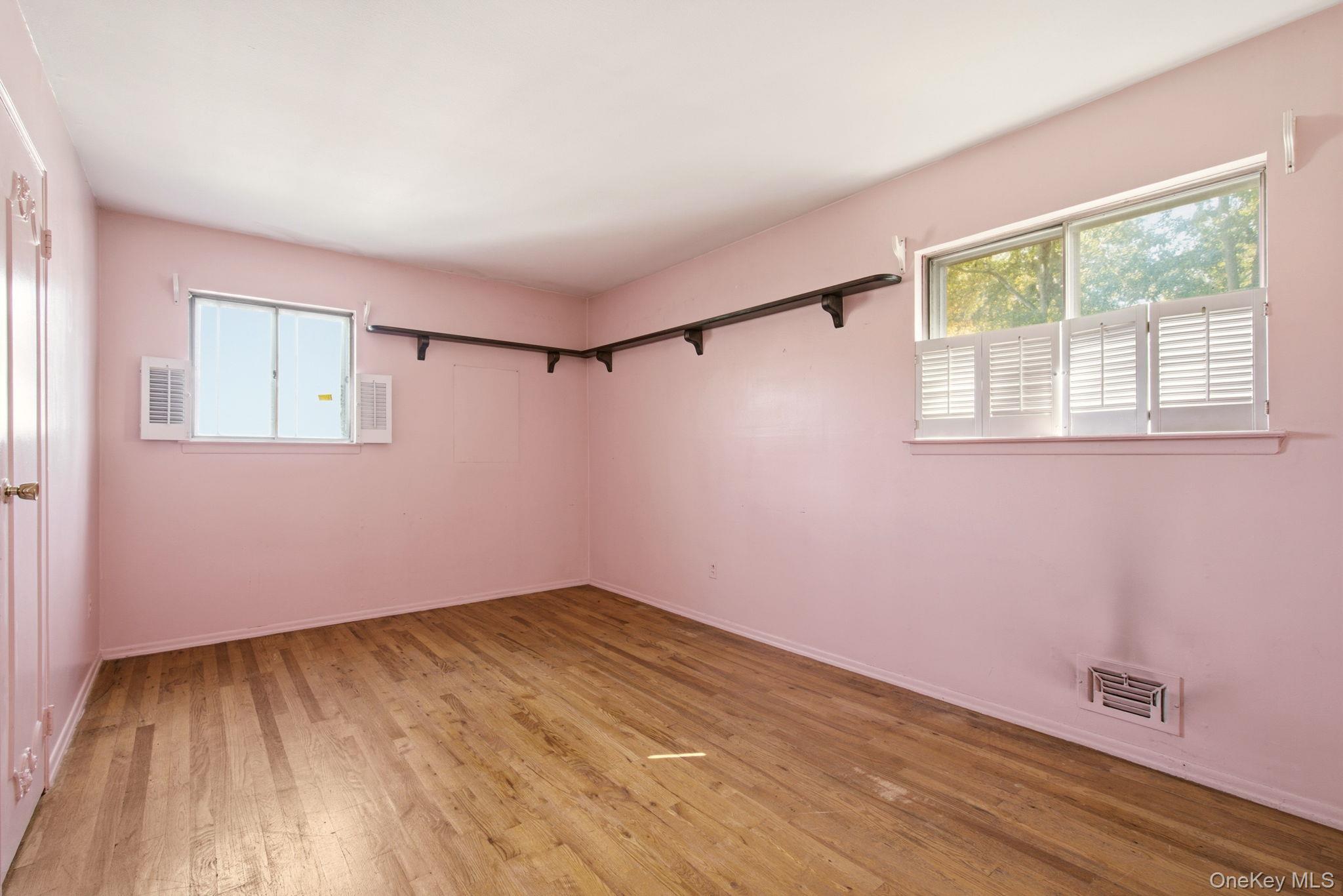 63 Lauren Avenue Property Photo 26