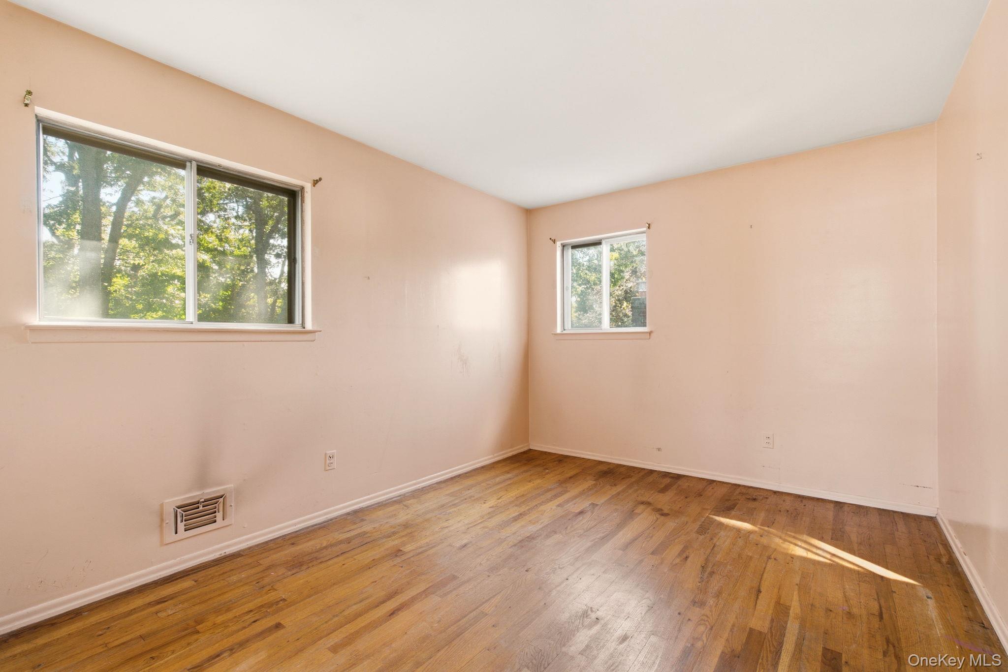 63 Lauren Avenue Property Photo 27