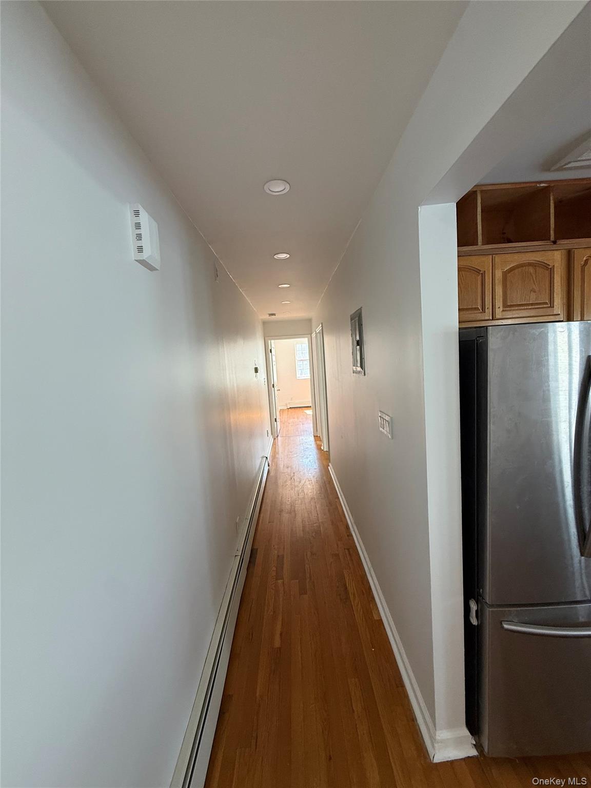 762 E 234th Street 3 Property Photo 8