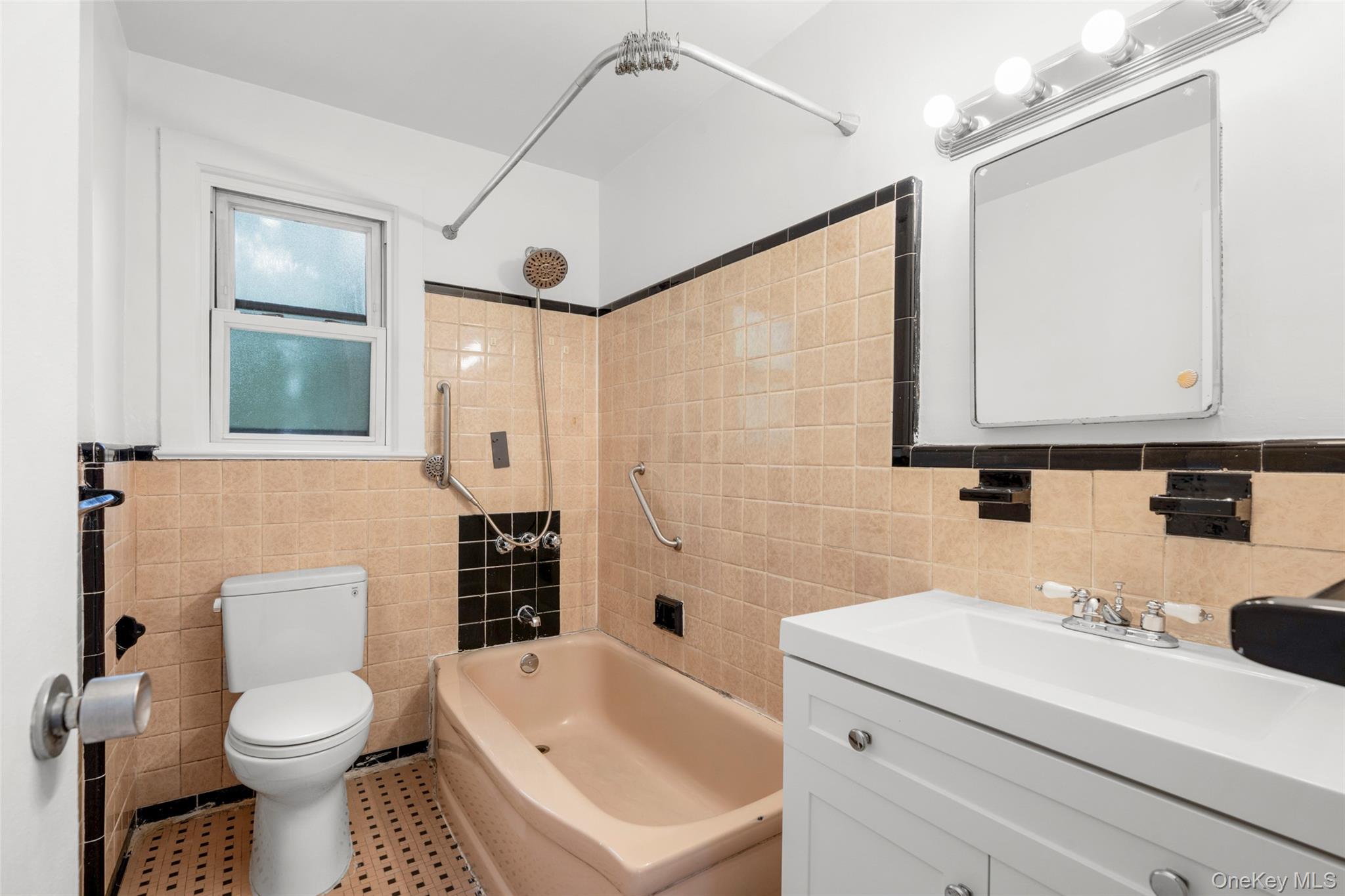907 Palmer Avenue C2 Property Photo 21